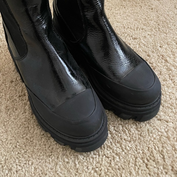 GANNI Cleated High Chelsea Boots - Picture 8 of 8